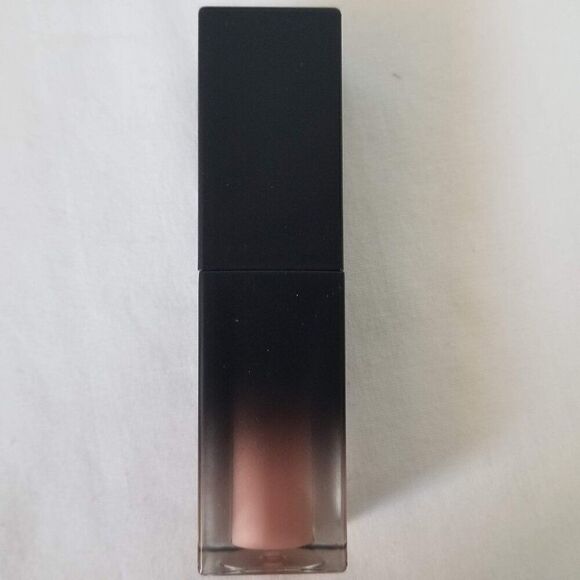 Mo Beauty - Mo-Shine Lip Gloss in Patricia's Sister - Picture 8 of 10